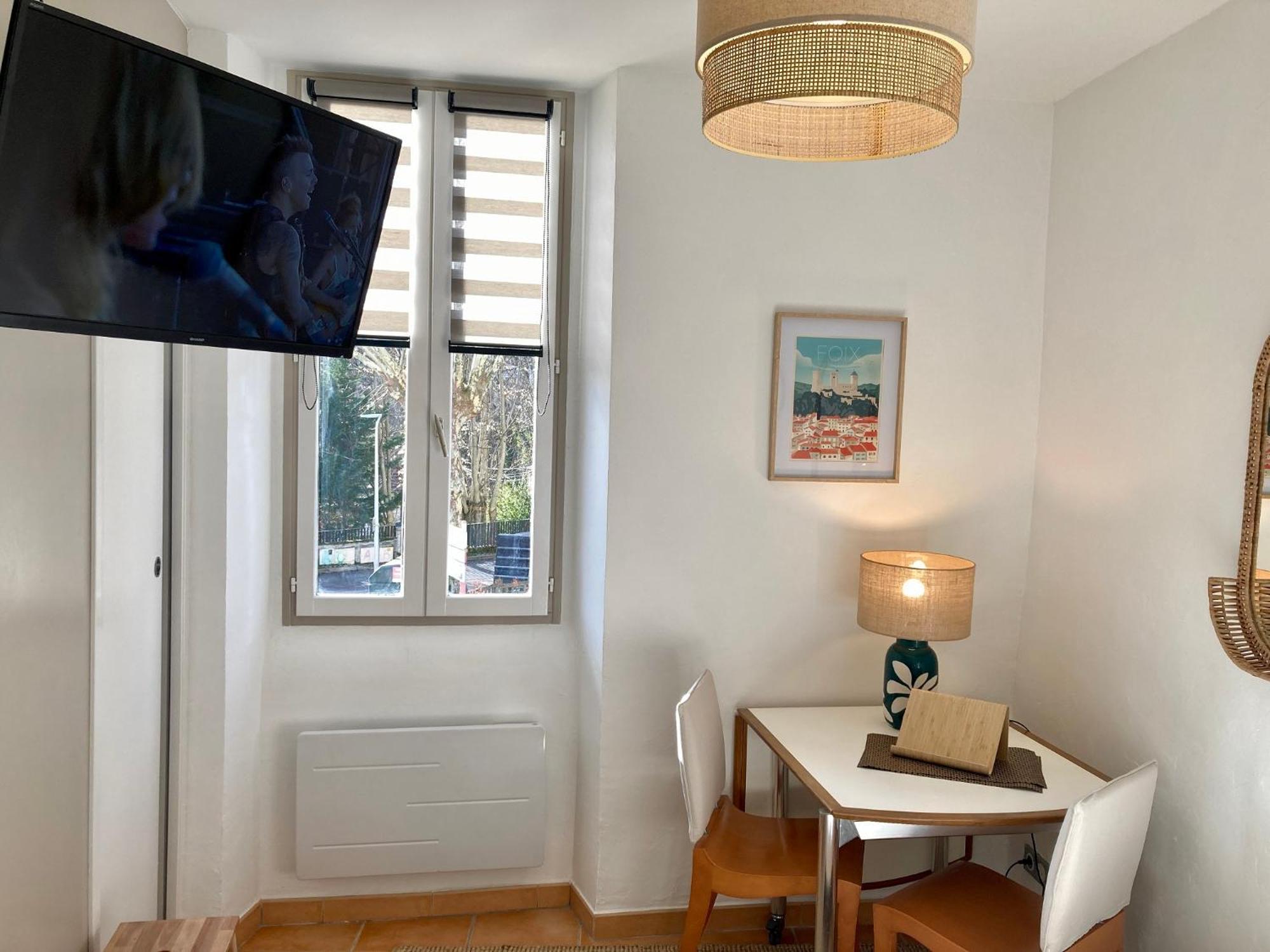 Aux 4 Logis Appart-Hotel - Studio Le Terra - Petit Dejeuner Inclus 1Ere Nuit Foix Exterior photo